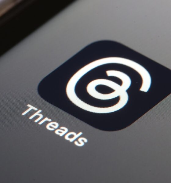 Threads Meta logo app