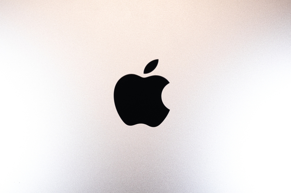 Kyiv,,Ukraine,-,October,03,,2023,:,Black,Apple,Logo