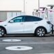 Tesla laddare