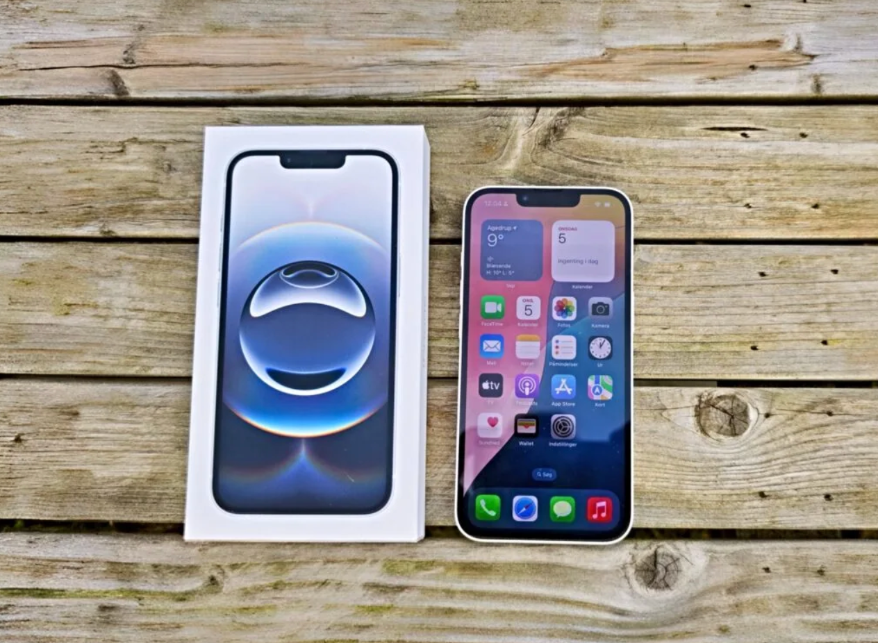 iPhone 16E