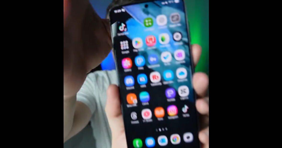 Få känner till den här dolda Samsung-funktionen: Så kan du tjuvlyssna på andras samtal