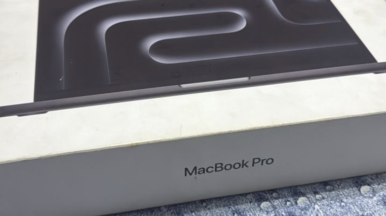 MAcbook pro