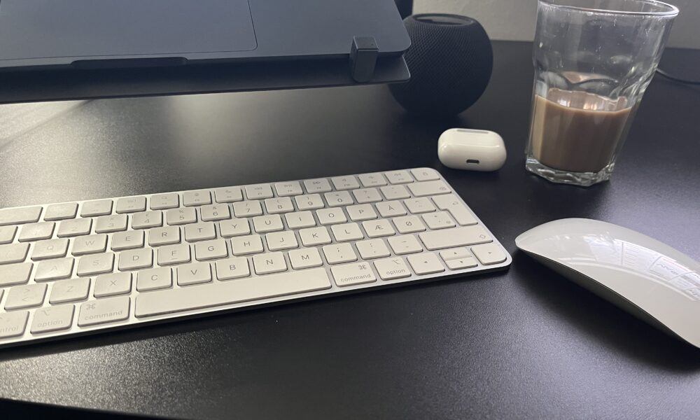 Magic keyboard, Magic mouse, Apple