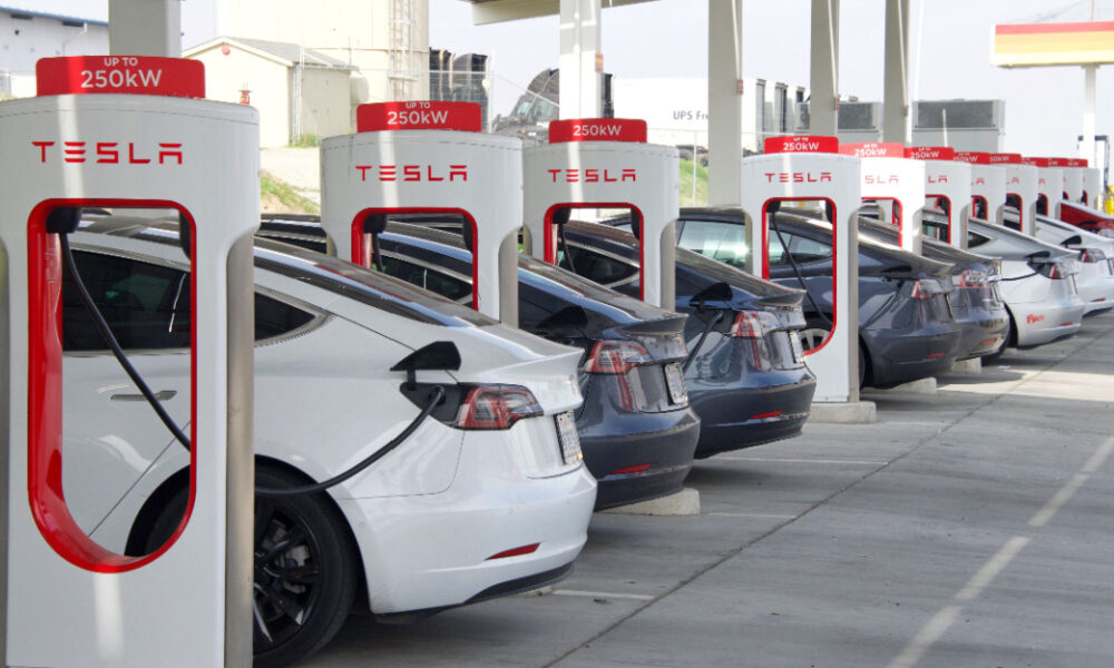 Tesla supercharger