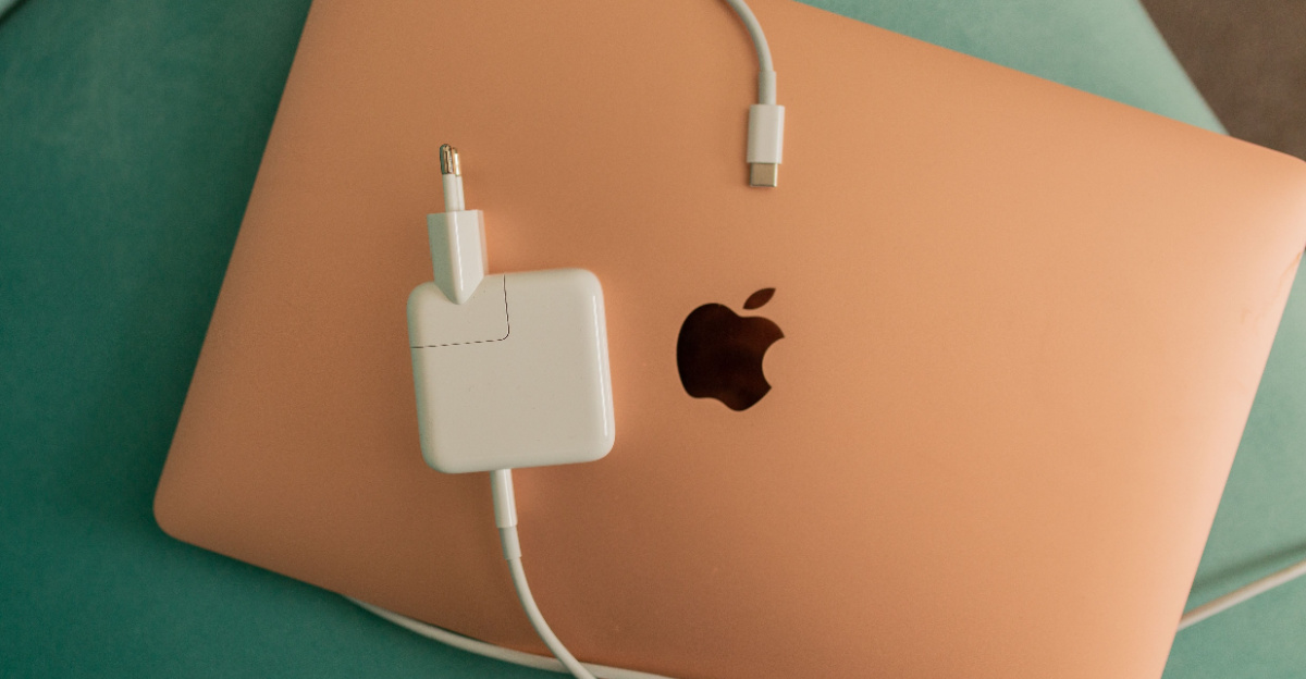 Macbook laddare
