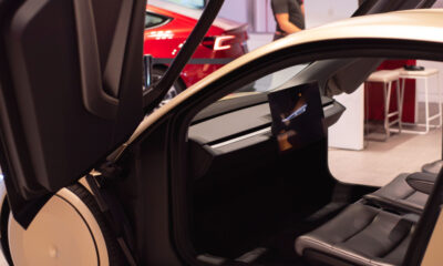 Tesla självkörande