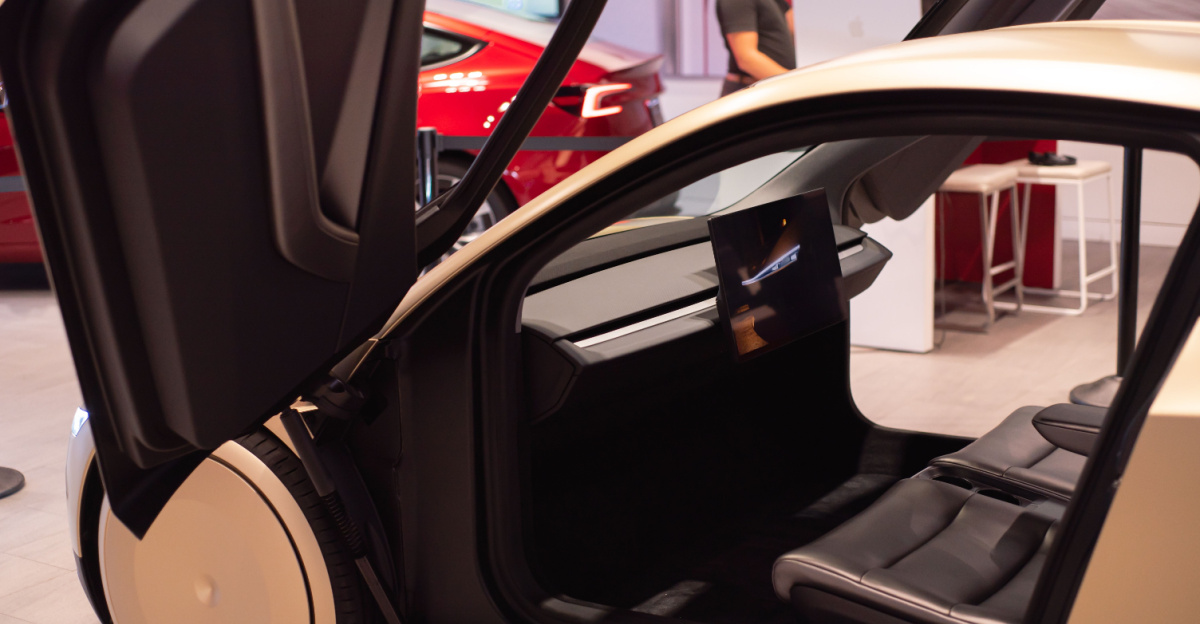 Tesla självkörande