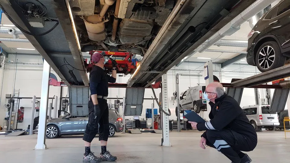 Tesla under press: Besiktningssiffror väcker nya frågor om kvaliteten