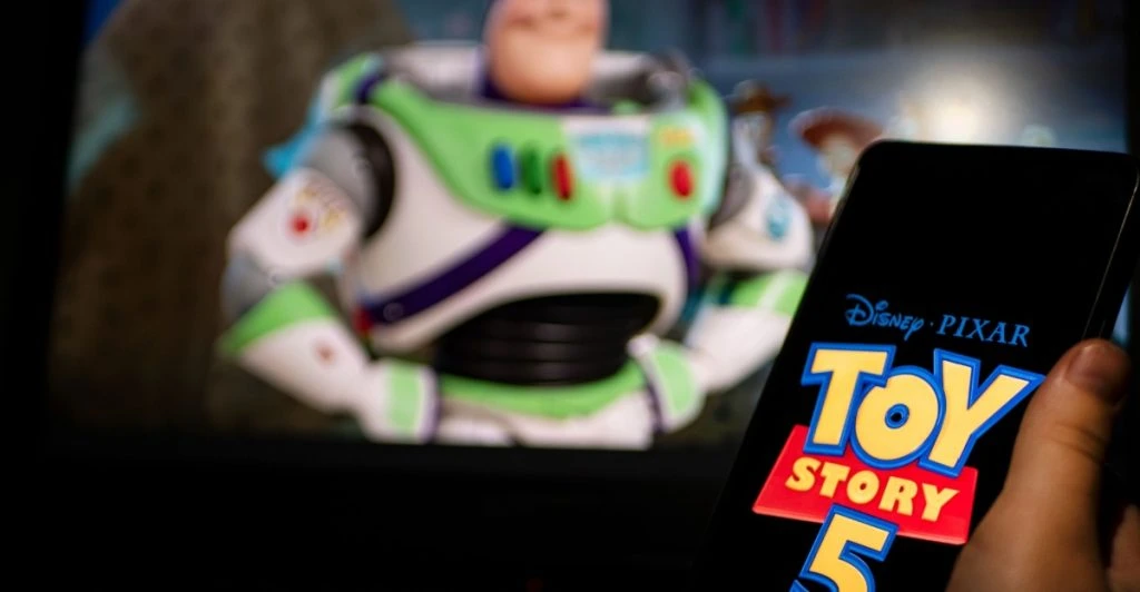 Toy Story 5 lutar sig mot nostalgin när trailern återvänder till välbekanta teman