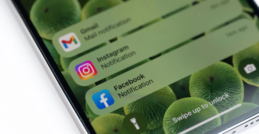 Guide: Stäng av irriterande app notiser – direkt på låsskärmen (på 5 sekunder)
