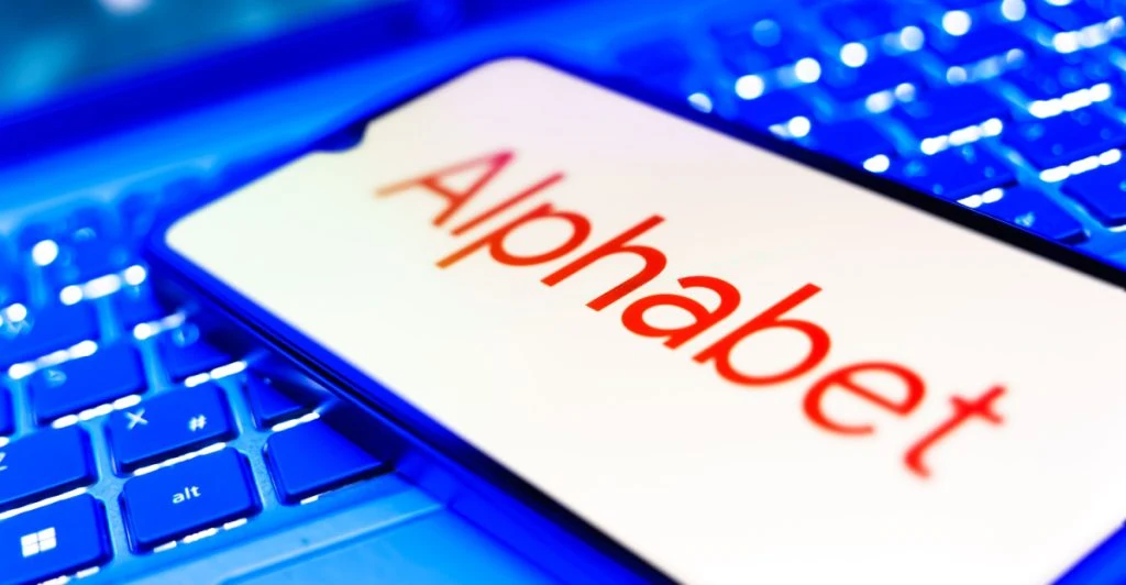 Alphabet spränger 100-miljardersgränsen