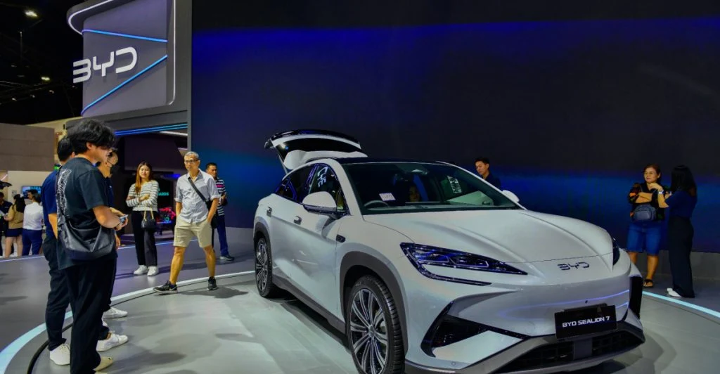 BYD sätter fart på framtiden: Nytt batteri kan ge elbilar 1 500 km räckvidd