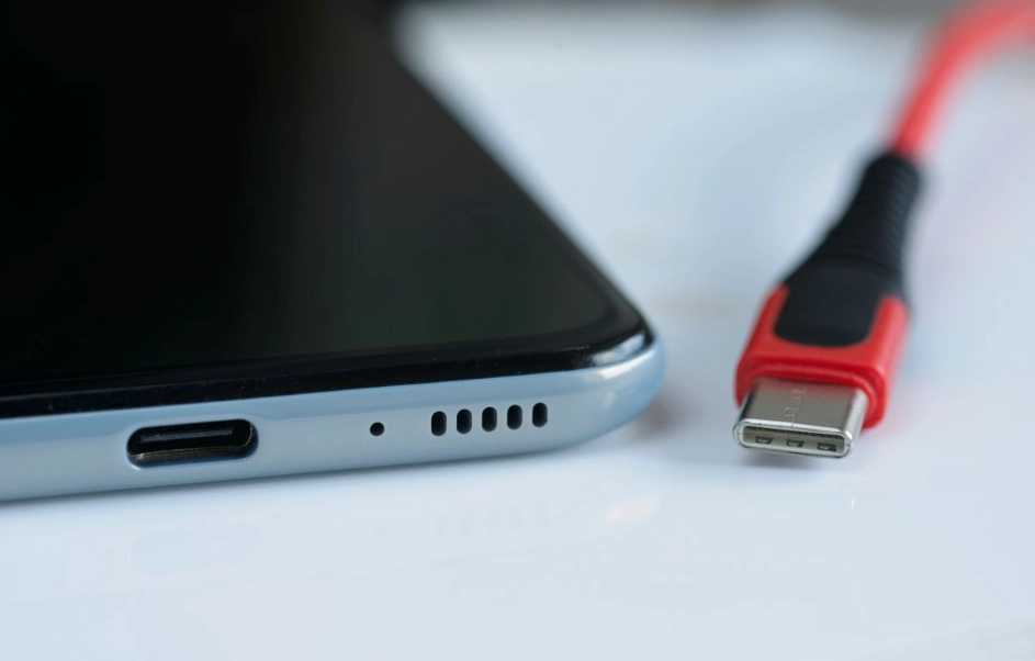 Android 17-läcka avslöjar dold funktion som kan ladda din telefon snabbare