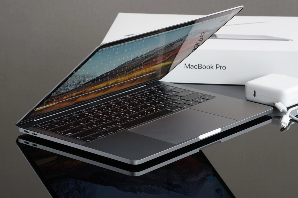 Uppgifter: Apple kan släppa billig MacBook i vår – med Iphone-chip