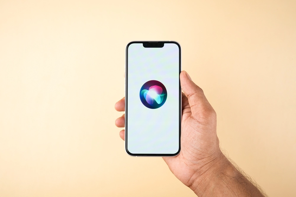 Siri får nya funktioner redan i iOS 26.1 – större AI-lyft väntas först 2026