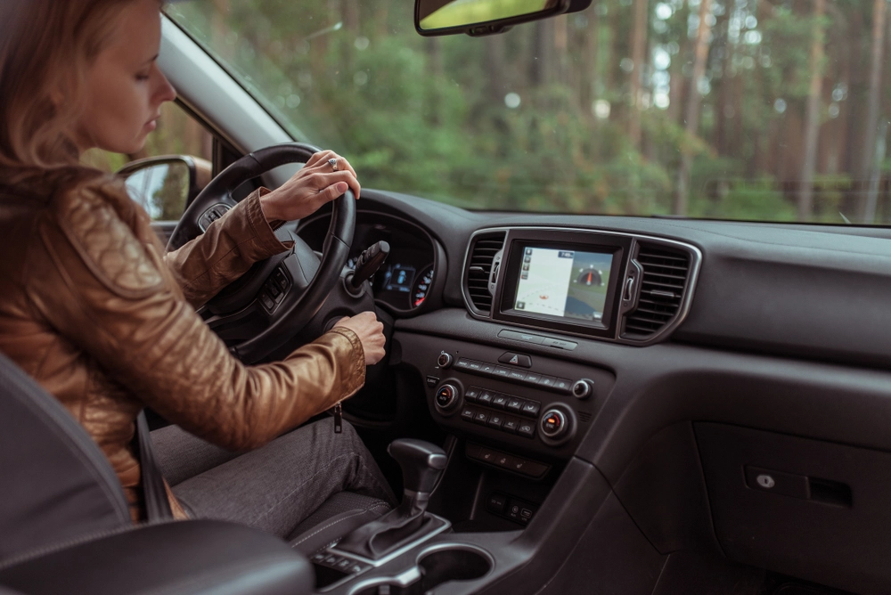 Mekanikern avslöjar: Knappen under ratten som kan få igång bilen igen när den stannat