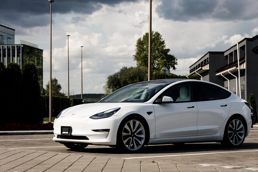 Tesla lanserar nya Model Y Long Range med över 615 kilometers räckvidd