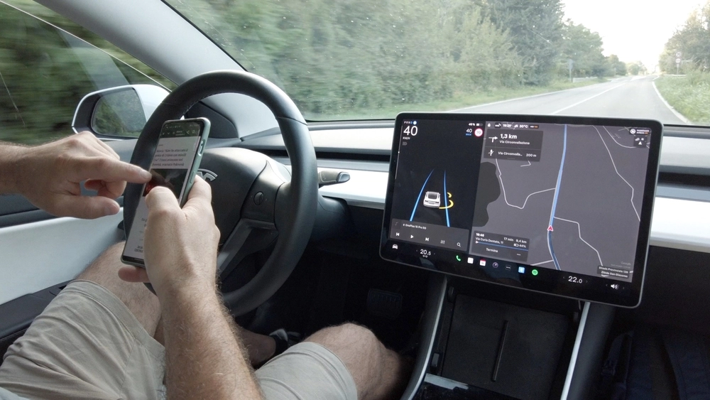 Tesla kan få Apples digitala bilnyckel – spår i appen pekar på Wallet-stöd