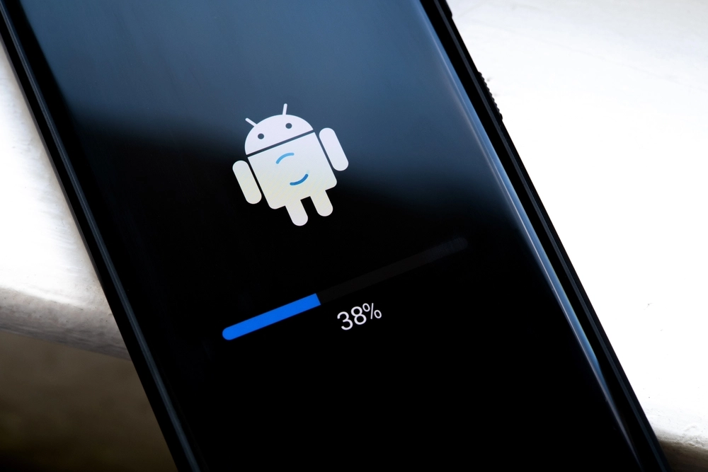 Vad som verkligen händer om du aldrig stänger av din Android-telefon
