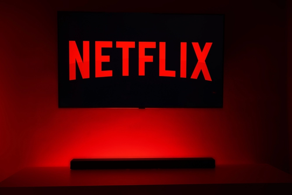 Kamp och skratt i TV-soffan – Netflix lanserar nya partyspel