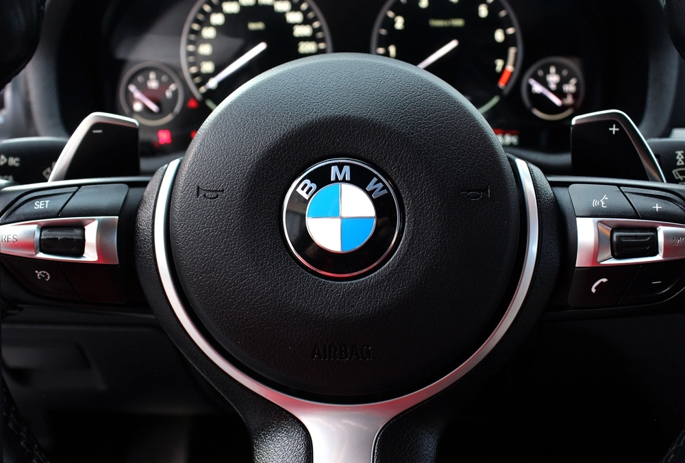 BMW återkallar över 520.000 bilar på grund av brandrisk