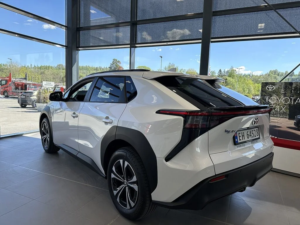 Efter Teslas tapp – Toyota stärker sin elbil med nya batterier