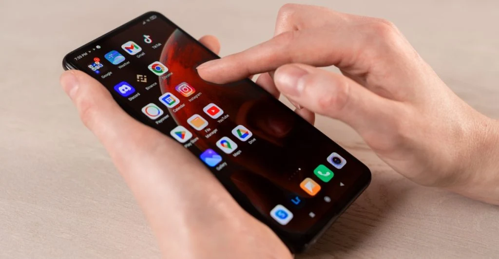 Du har glömt vad mobilen sparat: här är dolda platser du måste kolla