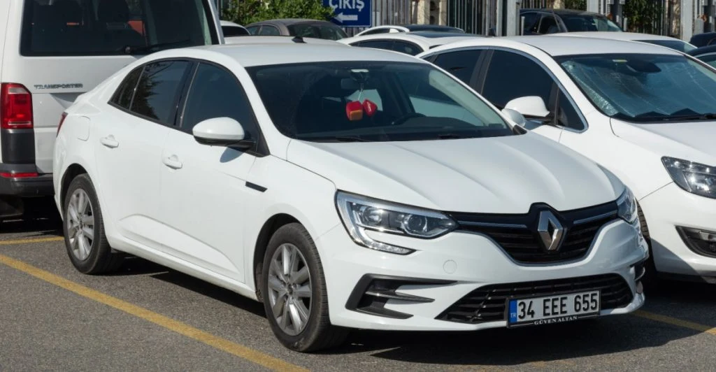 Dessa begagnade bilar bör du aldrig köpa: experterna varnar