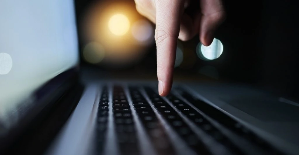 Teknikvanorna som gör dig till ett lätt byte för bedragare: stoppa dem nu