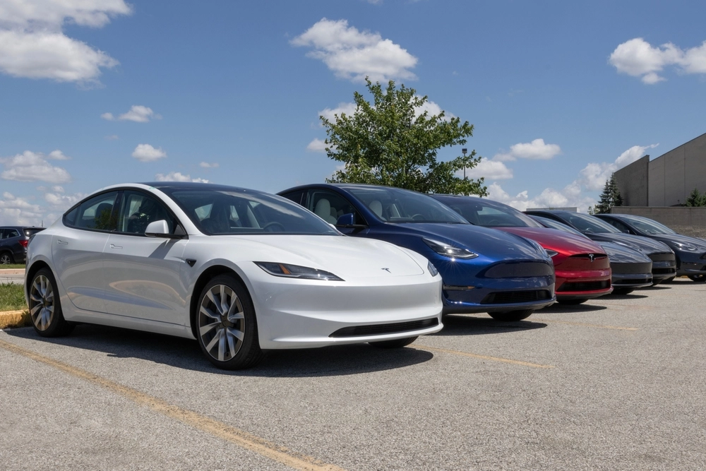 Tesla planerar ”lättversion” av FSD för äldre modeller – hårdvaran räcker inte till