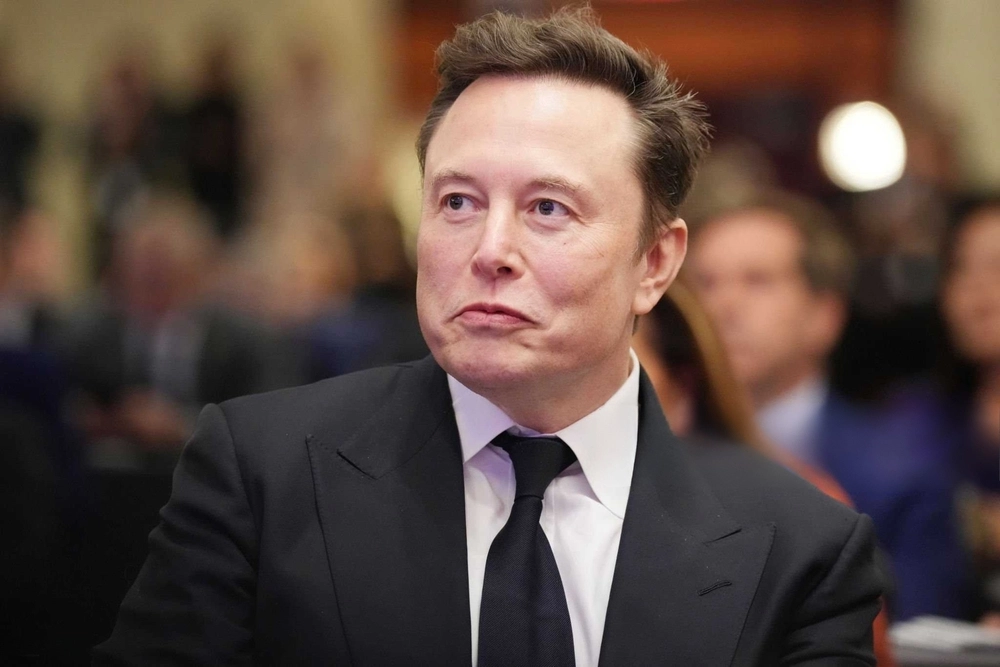 Grannar till Elon Musks datacenter klagar på rutten lukt