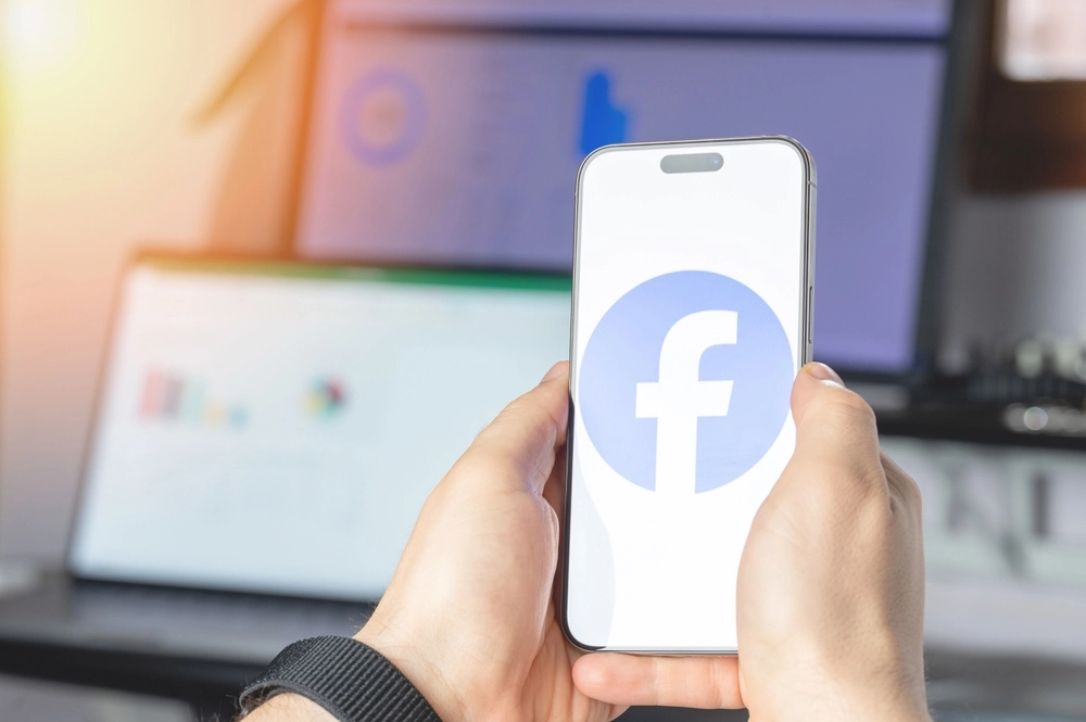 Facebook går tillbaka till rötterna – lanserar ny flik för inlägg från riktiga vänner