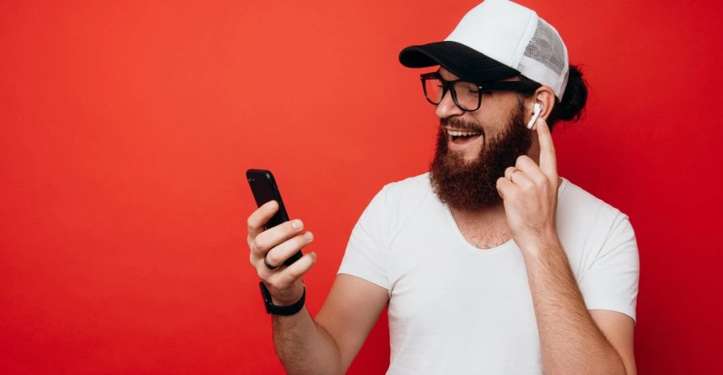 Google släpper live-översättning i hörlurar till iPhone