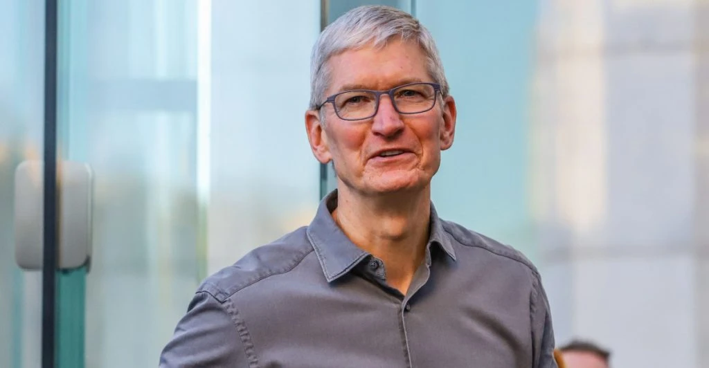 Tim Cook avgår som Apple-vd – här är efterträdaren