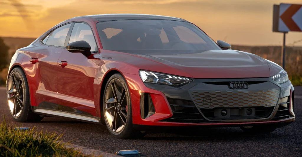 Snabb, snygg och eldriven – Audis nya e-tron GT imponerar