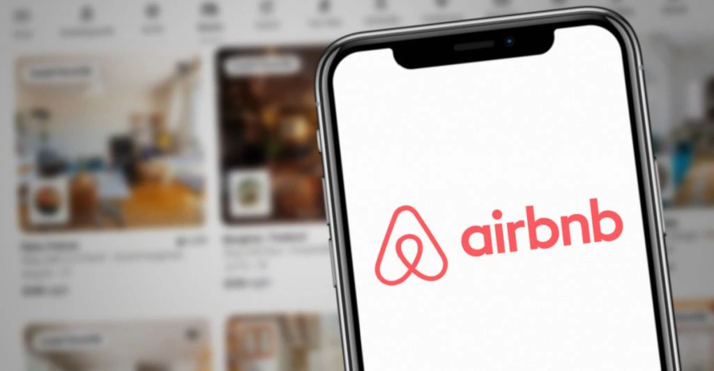Student stämdes efter Airbnb-vistelse – fejkade bilder avslöjade fusk