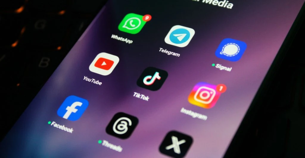 Grekland förbjuder sociala medier för barn – drastiskt beslut väcker debatt