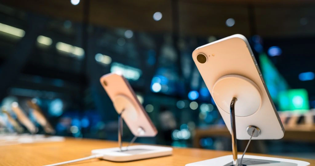 Billig iPhone – men räcker den hela vägen?
