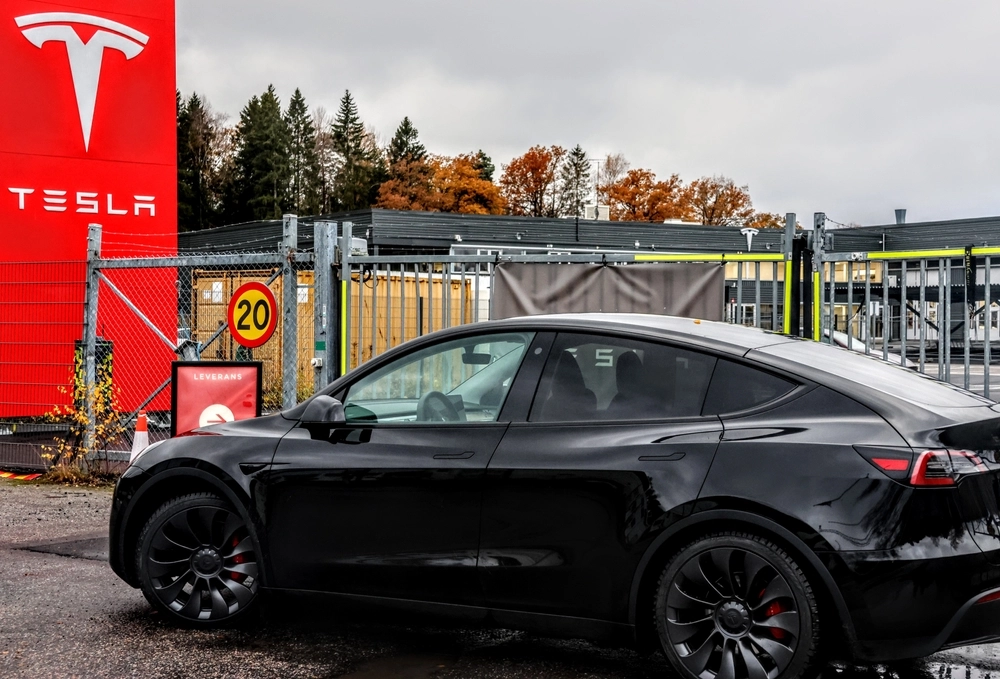 Tesla Model Y pressas när nya 7-sitsiga elbilar strömmar in på marknaden