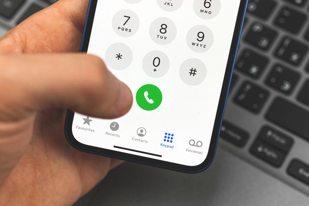 Endast telefonnumret krävs: Så kan du spåra någon annans position på ett ögonblick