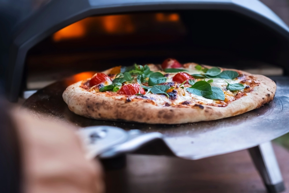 Gör sommaren godare – därför borde du skaffa en pizzaugn