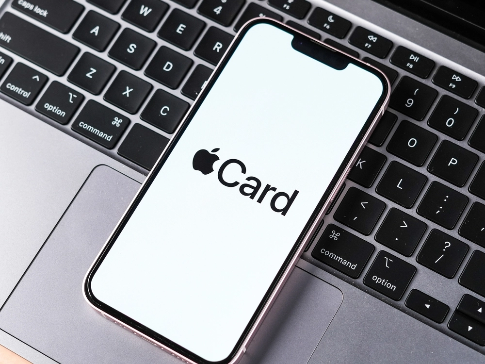 Miljardbuden på Apple Card – Visa och Amex i hård kamp om framtidens betalningar