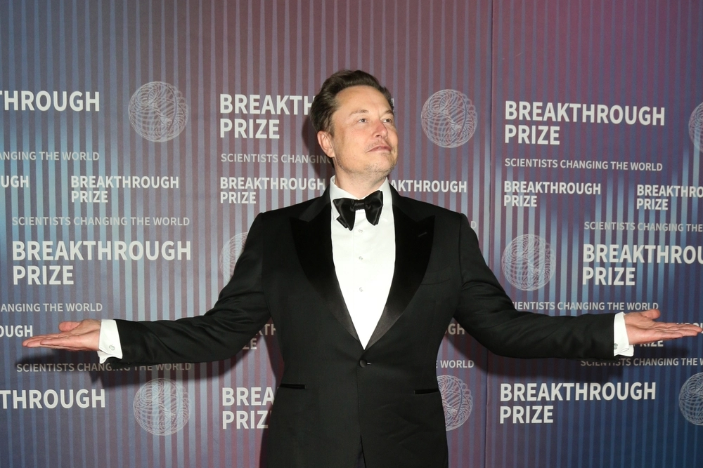 Musk slår ihop sina bolag: xAI köper sociala medieplattformen X