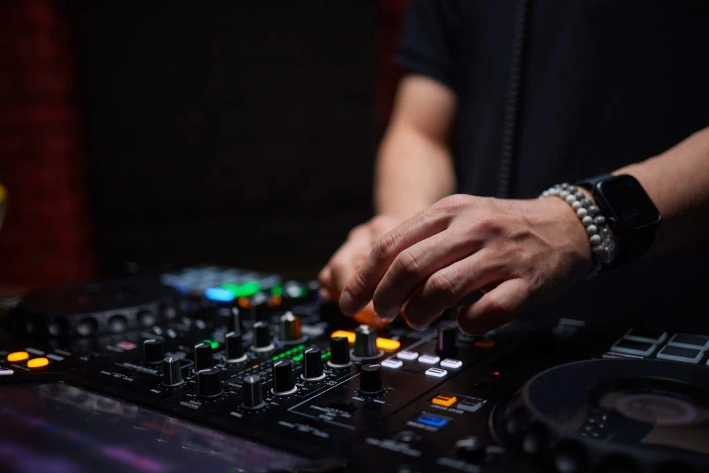 DJ-känsla direkt i mobilen – nya AutoMix gör Apple Music smartare än någonsin