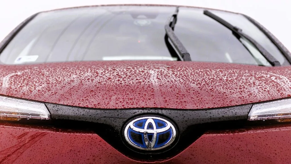 Toyota återkallar över en miljon bilar – programvarufel påverkar även Sverige