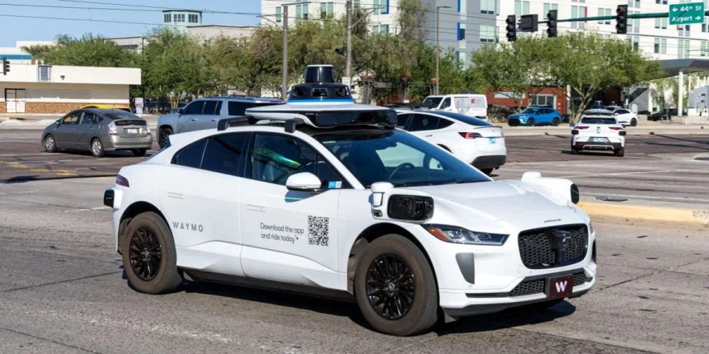 Massivt robotaxifel i Wuhan lämnar passagerare strandade