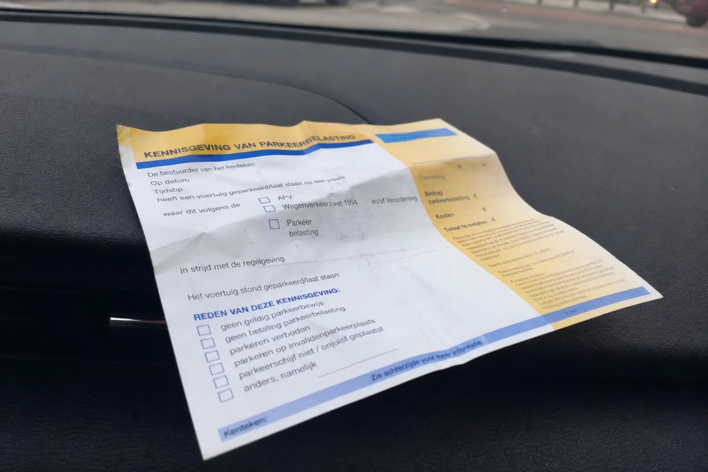 Nederländska forskare slår larm: Felparkering kostar mer än våld