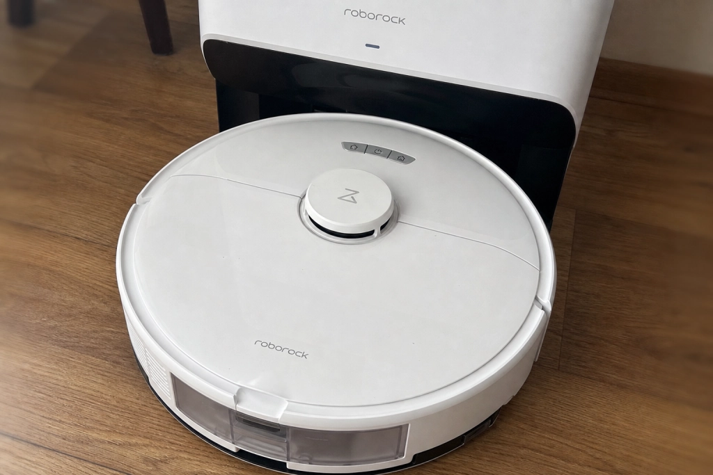 Roborock och Dreame styr robotdammsugarmarknaden 2026, medan Roomba kämpar efter konkurs