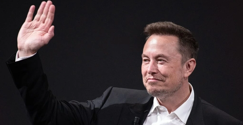 Musk löser in Tesla-optioner för 116 miljarder dollar, aktier låsta till 2033
