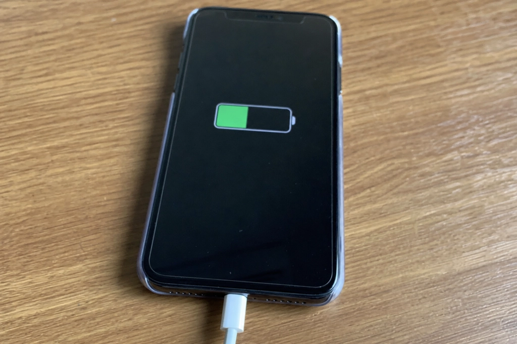 Förstör du batteriet om du laddar till 100 procent? Så säger forskningen